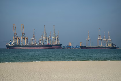 Strait of Hormuz अपडेट